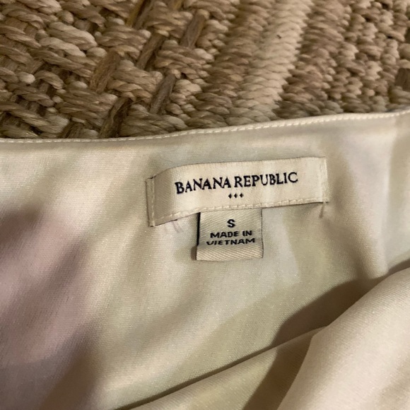 Banana Republic one-shoulder top - Picture 3 of 3